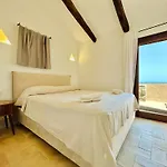 Luxury Tree Bedrooms House בית נופש פורטו צ'רבו