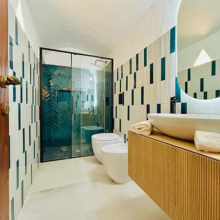 Luxury Three Bedroom House With Pool And Panoramic Sea View Holiday home