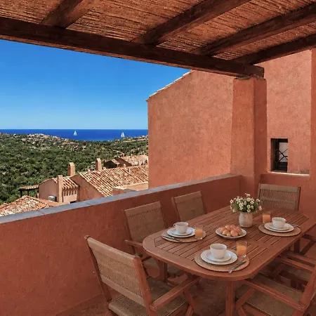Luxury Three Bedroom House With Pool And Panoramic Sea View Holiday home *