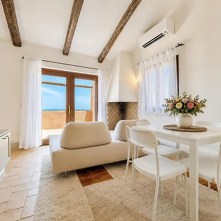 Luxury Three Bedroom House With Pool And Panoramic Sea View *