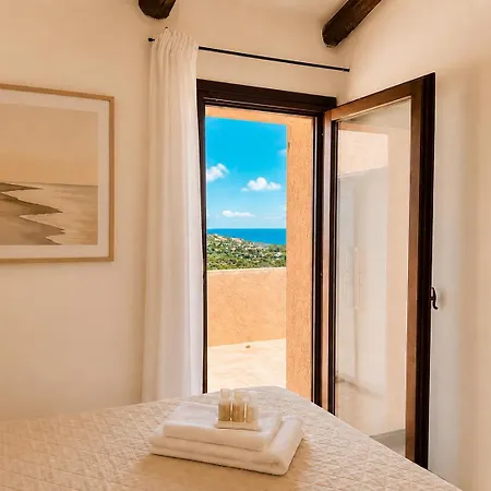 Holiday home Luxury Three Bedroom House With Pool And Panoramic Sea View