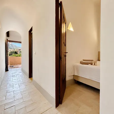 Holiday home Luxury Three Bedroom House With Pool And Panoramic Sea View *